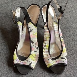 Michaelangelo Peep Toe Floral Print Heels Chyna 8